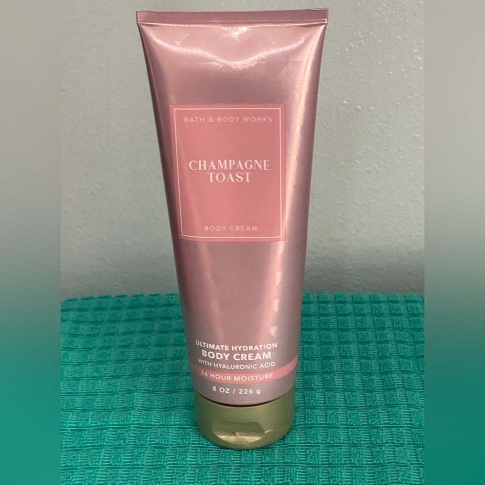 NEW-Bath & Body Works Champagne Toast Set - Picture 2 of 16